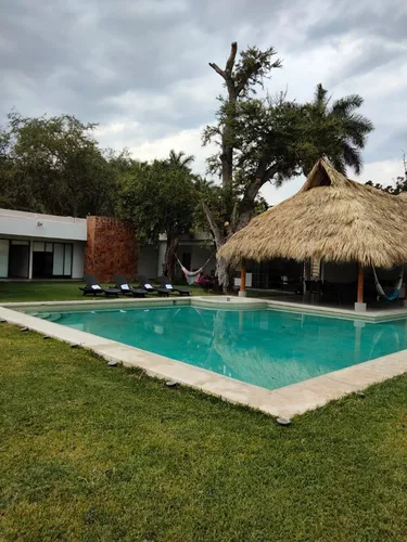 Un Nivel Residencia En Fraccionamiento Ticumán Morelos