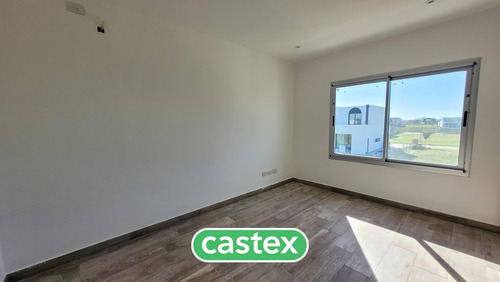 Casa A La Venta Con Pileta Y Sauna En Riberas, Puertos, Escobar