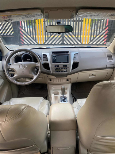 Imagen 11 de 11 de Toyota Fortunner 4x2
