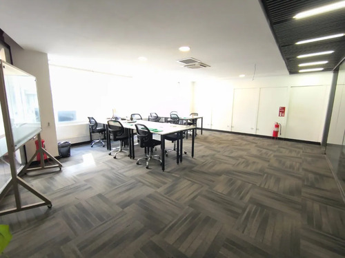 Se Vende Oficina Paseo Huérfanos Con Estado
