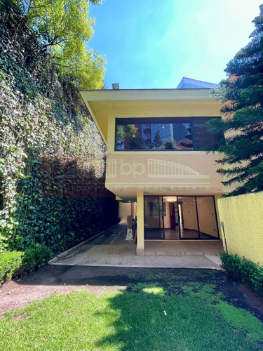 Gran Casa En Renta En Condominio En Pico De Sorata, Jardines De La Montaña, Cdmx.