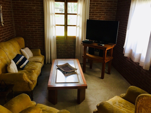 Chalet En Zona Norte De Pinamar, 3 Dormitorios + Dependencia