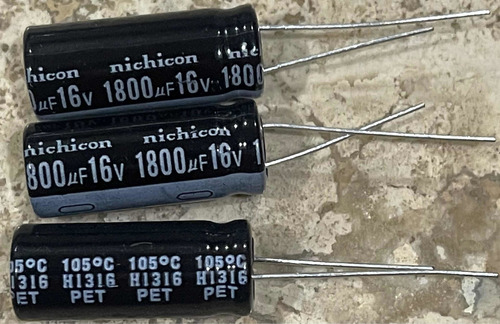 3pcs Capacitor Electrolitico 1800uf 16v 2.4cmx0.9cm