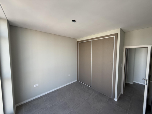 Venta Departamento Santa Fe- Torre Fenix En Boulevard Pellegrini