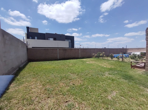 Apto Bancor!! Casa En Barrio Cerrado - Valle Cercano
