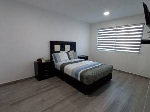 Habitación / Cuarto De Lujo Frente Al Cna