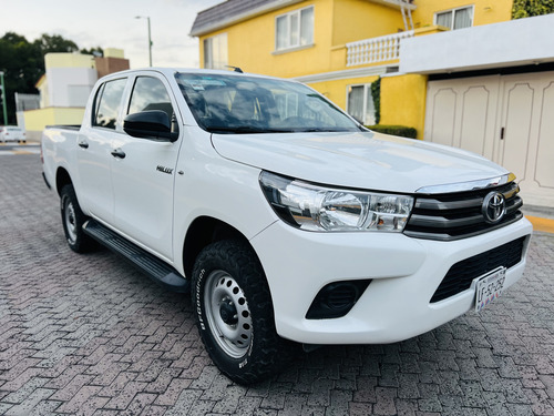 Toyota Hilux 2.7 Cabina Doble Mt