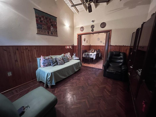 Casa En Venta En Lanus Este