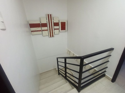 Town House En Conjunto Residencial Villa Florencia 2, Tazajal, Naguanagua. Foth- 426 Fg