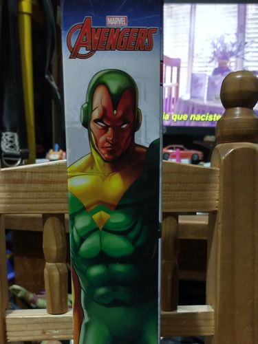 Visión Avengers Titan Hero Series Hasbro (Usado)