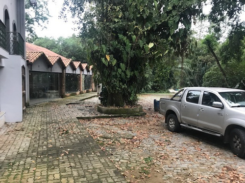 Casa Comercial Para Alugar Na Rodovia Santos Dumont, Cantagalo, Guapimirim - Rj - Liv-5212