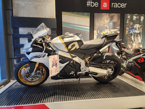 Aprilia Rsv4 Factory