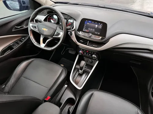 Chevrolet Onix 1.0T Premier Sedan At