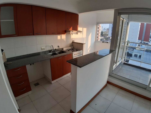 Particular Vendo Dpto 2 Dorm. Y 2 Baños Centro.