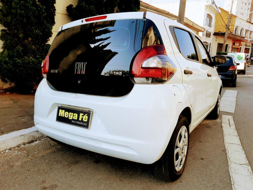 Imagem 8 de 14 de Fiat Mobi Like 1.0 Flex Completo Branco Novo Km Baixa
