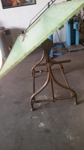 Imagen 4 de 5 de Tecnigrafo Uto Con Tablero Lutz Ferrando