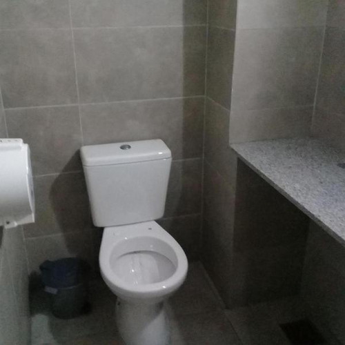 Galpon Y Oficina Con Cortina Y Montacarga