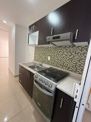 ¡espacio Y Comodidad En El Corazón De Tláhuac! Este Departamento En Francisco Landino 50 Ofrece Todo Lo Que Necesitas: Amplitud, Funcionalidad Y Excelente Ubicación. Ideal Para Familias Que Buscan Tra