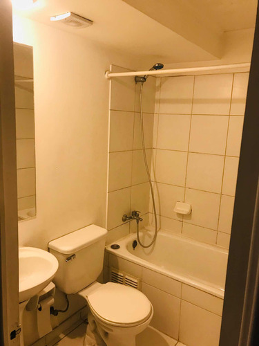 Vendo Depto. A Pasos Del Metro (p.24 1/2 Gran Avenida)