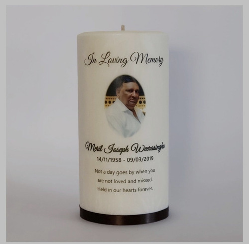 Imagen 8 de 10 de Velas Para Recordar A Su Ser Querido. Altar, Misa, Recuerdos