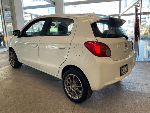Imagen 12 de 15 de Mitsubishi Mirage Lx 2016