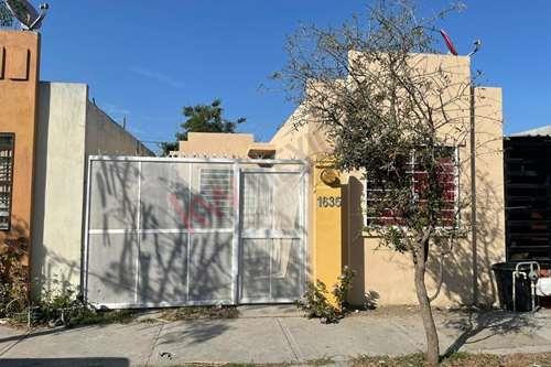 Casa En Venta En Terranova Residencial Juárez, N.l.