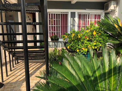 Imagen 2 de 12 de Permuta - Departamento De 2 Ambientes En Venta - Moron Centro