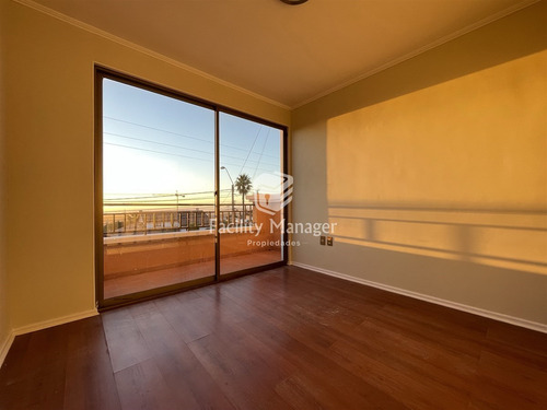 Casa En Venta De 4 Dorm 3 Baños Gabriela Mistral, La Serena