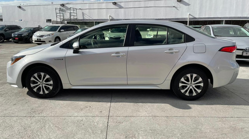 Imagen 8 de 15 de Toyota Corolla 2021 Plata Hybrid Nuevo Demo