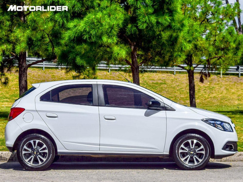 Imagen 6 de 25 de Chevrolet Onix Ltz 1.4 Extra Full | Permuta / Financia