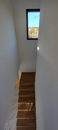 Imagen 4 de 6 de Duplex En Venta De 2 Dormitorios - 2 Baños En Villa Catalina, Rio Ceballos.