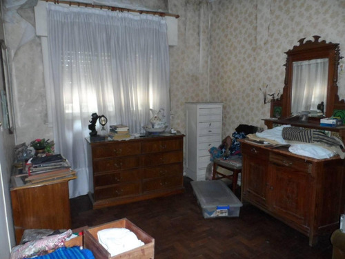 Imagen 7 de 12 de Casa Ph - 4 Ambientes - Pb - Servicios - Ideal Uso Profesion