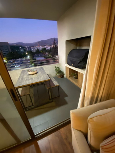 Departamento En Venta De 4 Dorm. Cercano Al Portal La Dehesa