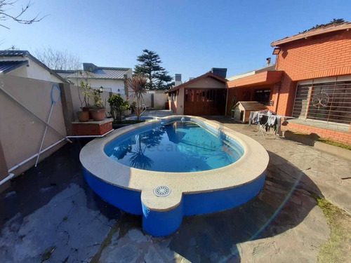 Imagen 2 de 30 de Venta Chalet 4 Ambientes. Barrio López De Gomara, Mar Del Plata. Id 18494