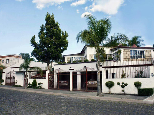 Se Vende Residencia En Villas Del Mesón Frente Al Campo De G