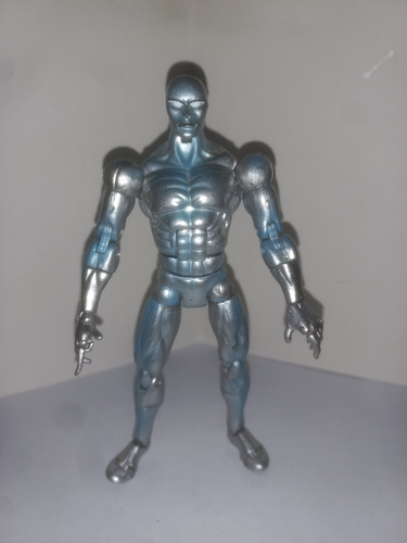 Marvel Legends Silver Surfer Toybiz 2003 Pies Magneticos