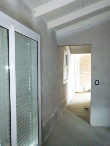 Venta Casa 50 M2. 2 Y 1/2 Ambientes En Corredor Turístico.