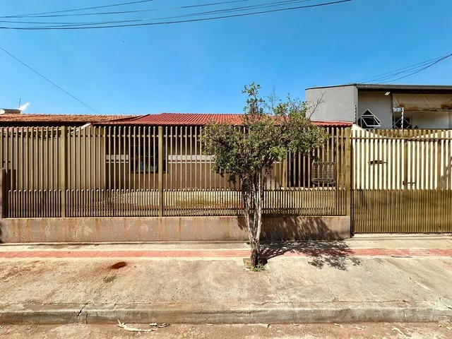 Captação de Casa a venda no bairro Indusville, Londrina, PR