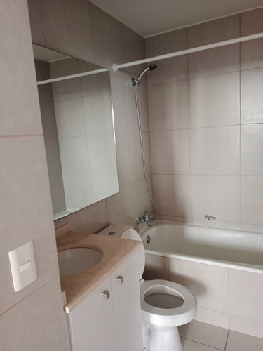 Arriendo Departamento En Gregorio Marañon, 2 Dormitorios