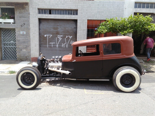 Ford Victoria
