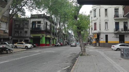 Deposito Con Entrada Para Vehículo. No Cocheras No Talleres