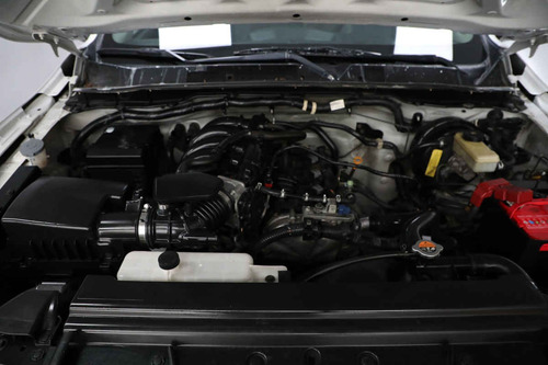 Imagen 11 de 15 de Nissan Estacas Np300 2016 2p L4/2.4 Man D/h