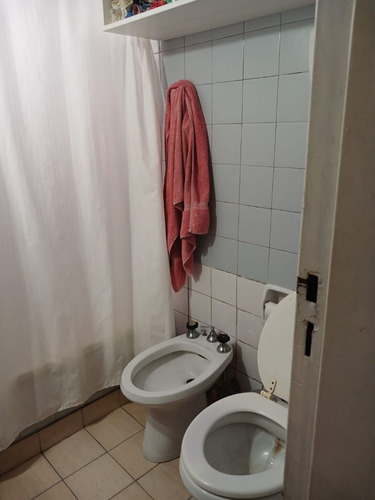 7 Entre 45 Y Plaza Italia, Departamento 2 Dormitorios Venta.