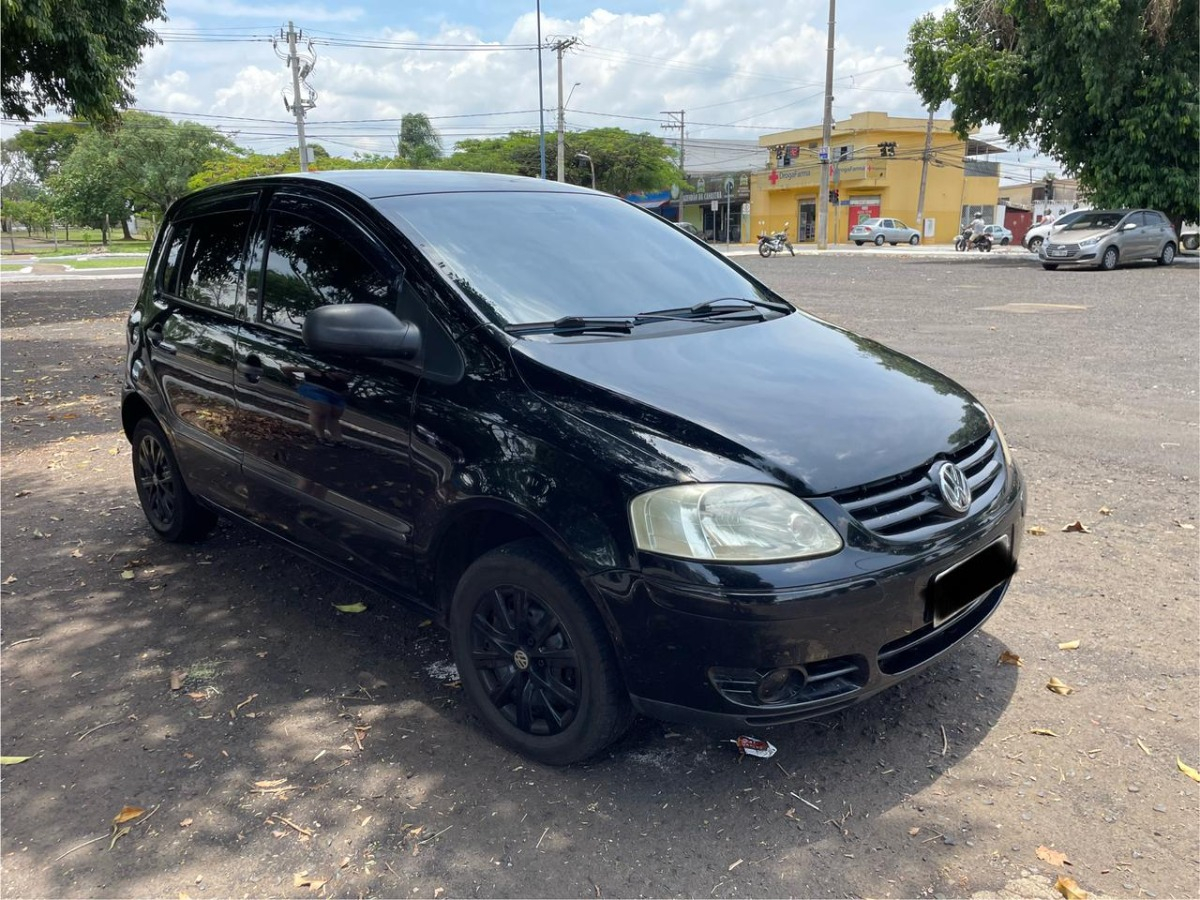 Volkswagen Fox 1.6 Plus Total Flex 5p