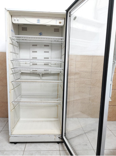 Refrigeradora Vitrina Indurama Vfv-520 - Usada