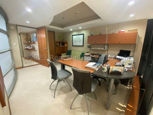 Venta De Elegante Oficina En Las Mercedes. Cl. Mls-24-7313