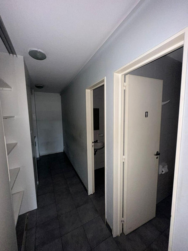 Oficina En Alquiler - Monserrat, Zona Uade - 129 M2
