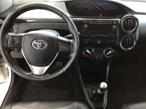 Toyota Etios Cross 1.5 16v