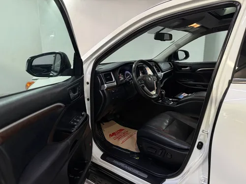 Toyota Highlander 3.5 Premium V6 At