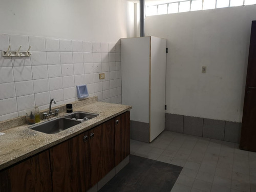 Imagen 14 de 30 de En Venta Duplex 3 Amb. Con Patio Y Terraza En Block Con Dto. 2 Amb. (143)
